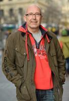 a Tom Wendt