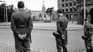 kpm Leipzig 30.05.68 Volkspolizei riegelt die Gegen um die zu sprengende Paulinerkirche ab