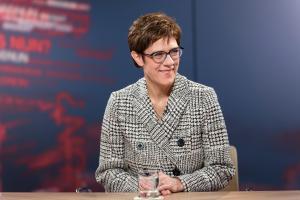 zdf karrenbauer1