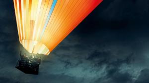 f 4Ballon tragend 1