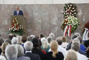 p Gedenkveranstaltung 20 Juli OB Feldmann Paulskirche Copyright Stadt Frankfurt am Main Foto Mike Reuss