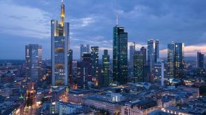 F jumeirah frankfurt hero 3