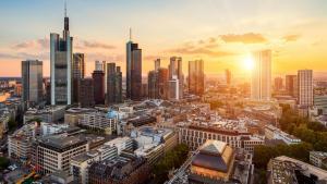 F frankfurt am main skyline