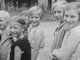 F 3Dommuseum Madchen in der Genesungsstatte Hohenwald um 1930 c Institut fur Stadtgeschichte