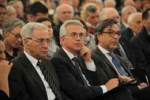 von links Salomon Korn Peter Feldmann Marc Gruenbaum Foto Rafael Herlich