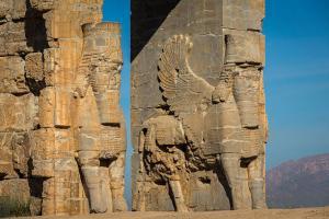 shiraz persepolis nation gate