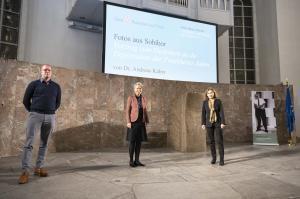 Gedenkveranstaltung Massendeportation Andreas Kahrs Ina Hartwig Sybille Steinbacher copyright Stadt Frankfurt am Main Salome Roessler