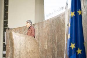 Gedenkveranstaltung Massendeportation Ina Hartwig copyright Stadt Frankfurt am Main Salome Roessler