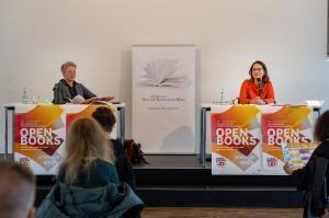 Ina Hartwig und Sonja Vandenrath bei Open Books 2020 Copyright Wonge Bergmann