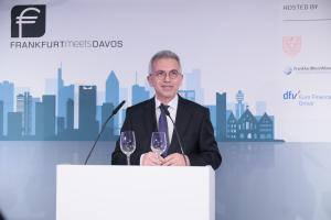 Z Oberbuergermeister Peter Feldmann Grusswort Davos Copyright Thomas Fedra