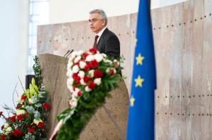 f Gedenken an Befreiung von Auschwitz Feldmann Rede copyright Stadt Frankfurt Salome Roessler