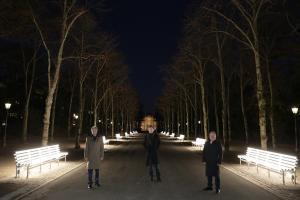211122 Lichtbaenke 2