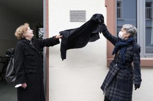 Ann Anders und Ina Hartwig Copyright Stadt Frankfurt Foto Salome Roessler