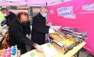 1 Osterbrunch Obdachlose Copyright Stadt Frankfurt Rainer Ruffer