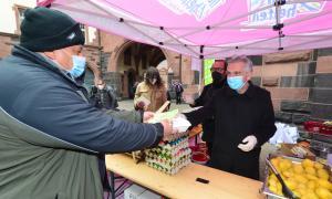 2 Osterbrunch Obdachlose Copyright Stadt Frankfurt Rainer Ruffer