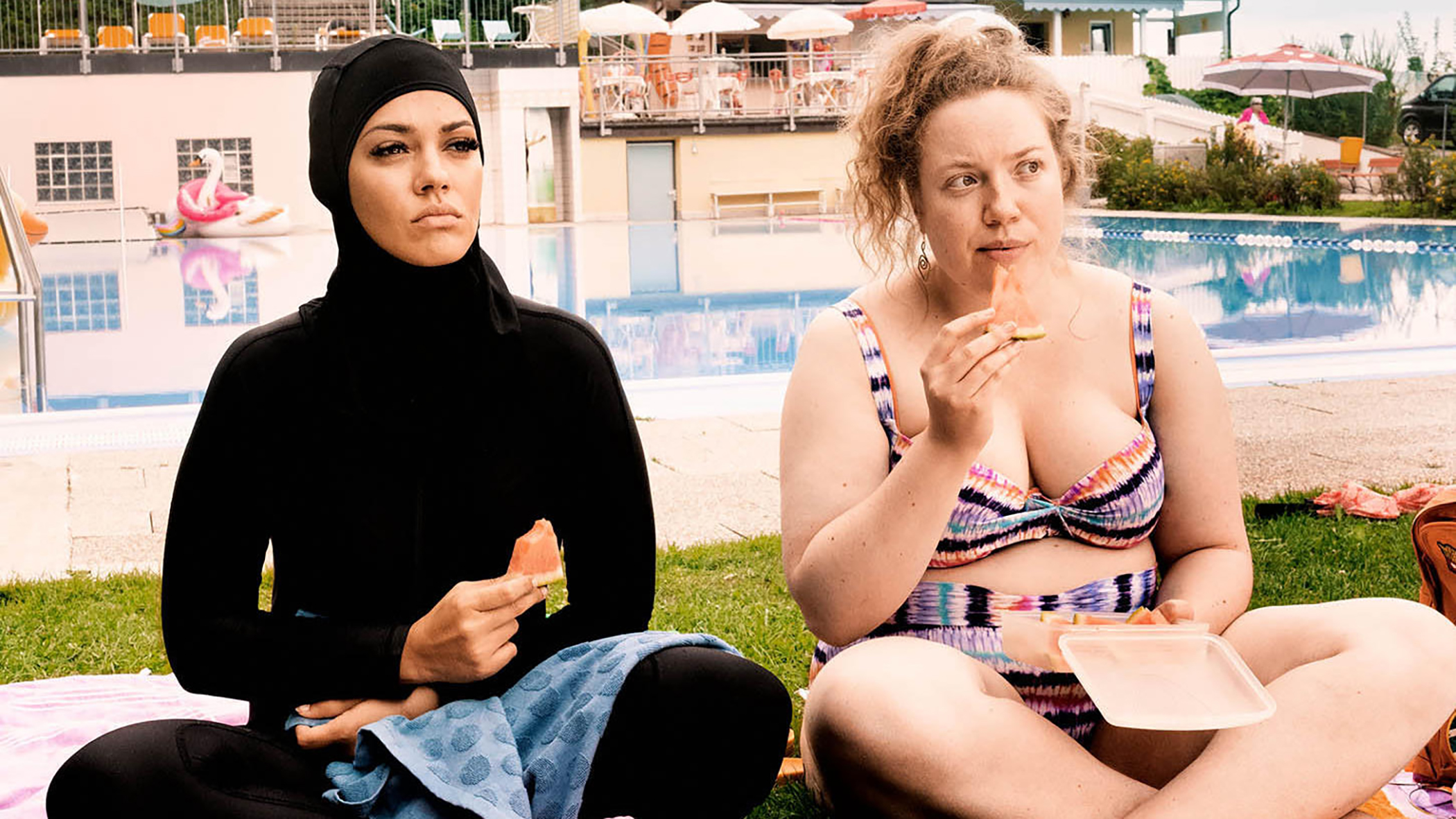 oben mit oder oben ohne sommerkomoedie um zickenkrieg im freibad filmkritik 2 Kopie