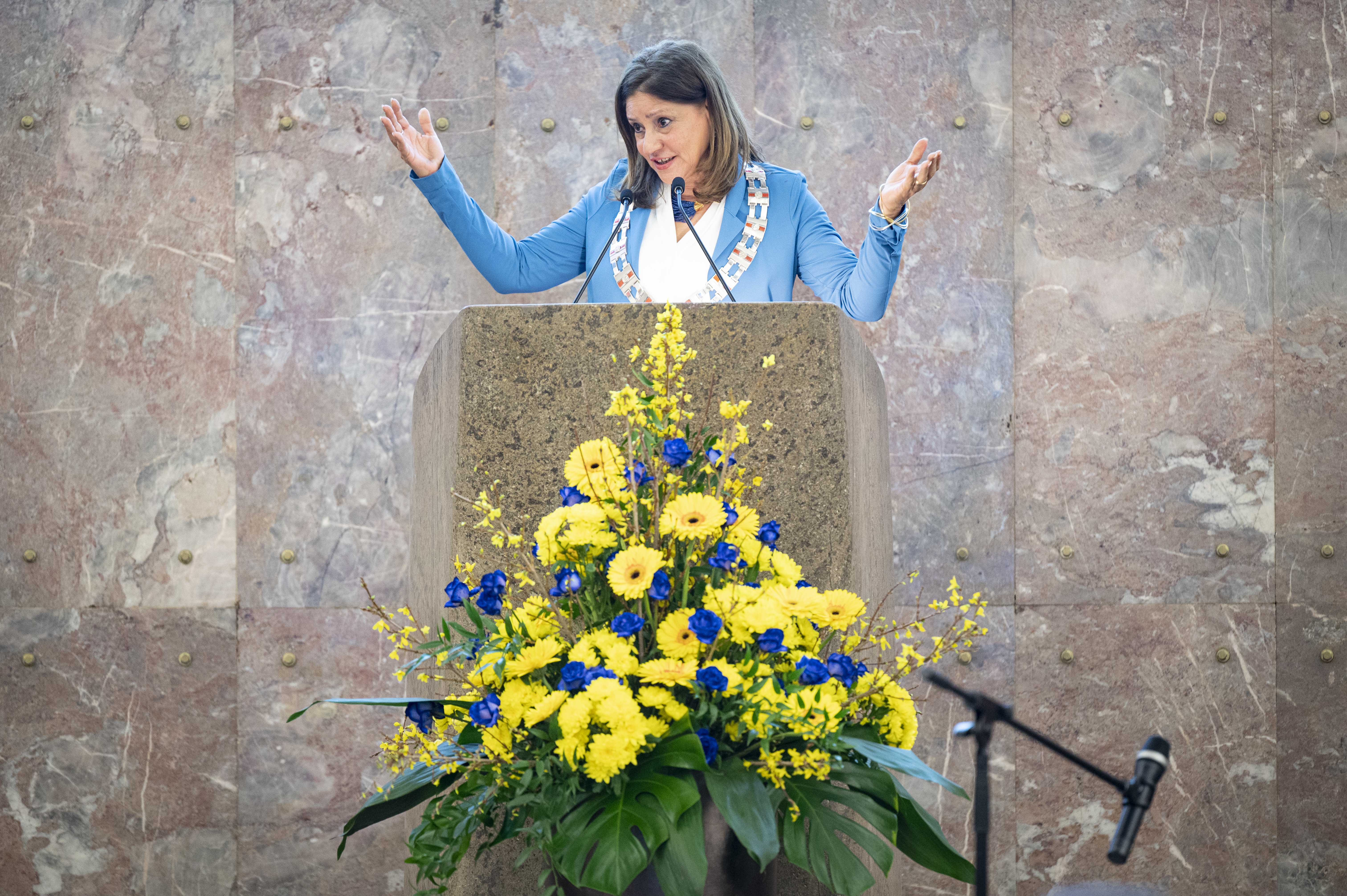 Rede Eskandari Foto Roessler