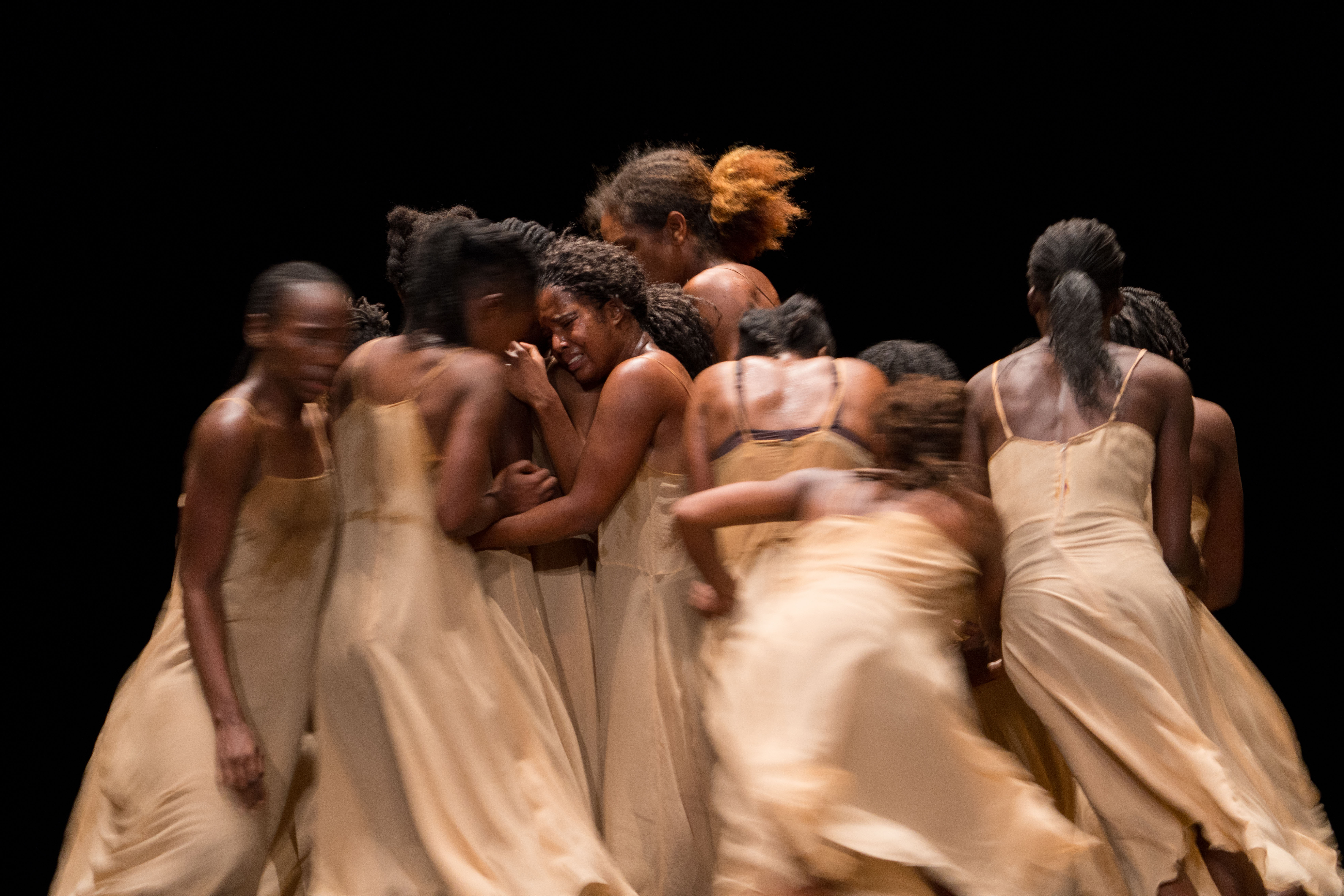 63c0394521935f069a4106ab Das Fruhlingsopfer Foto Maarten Vanden Abeele Pina Bausch Foundation