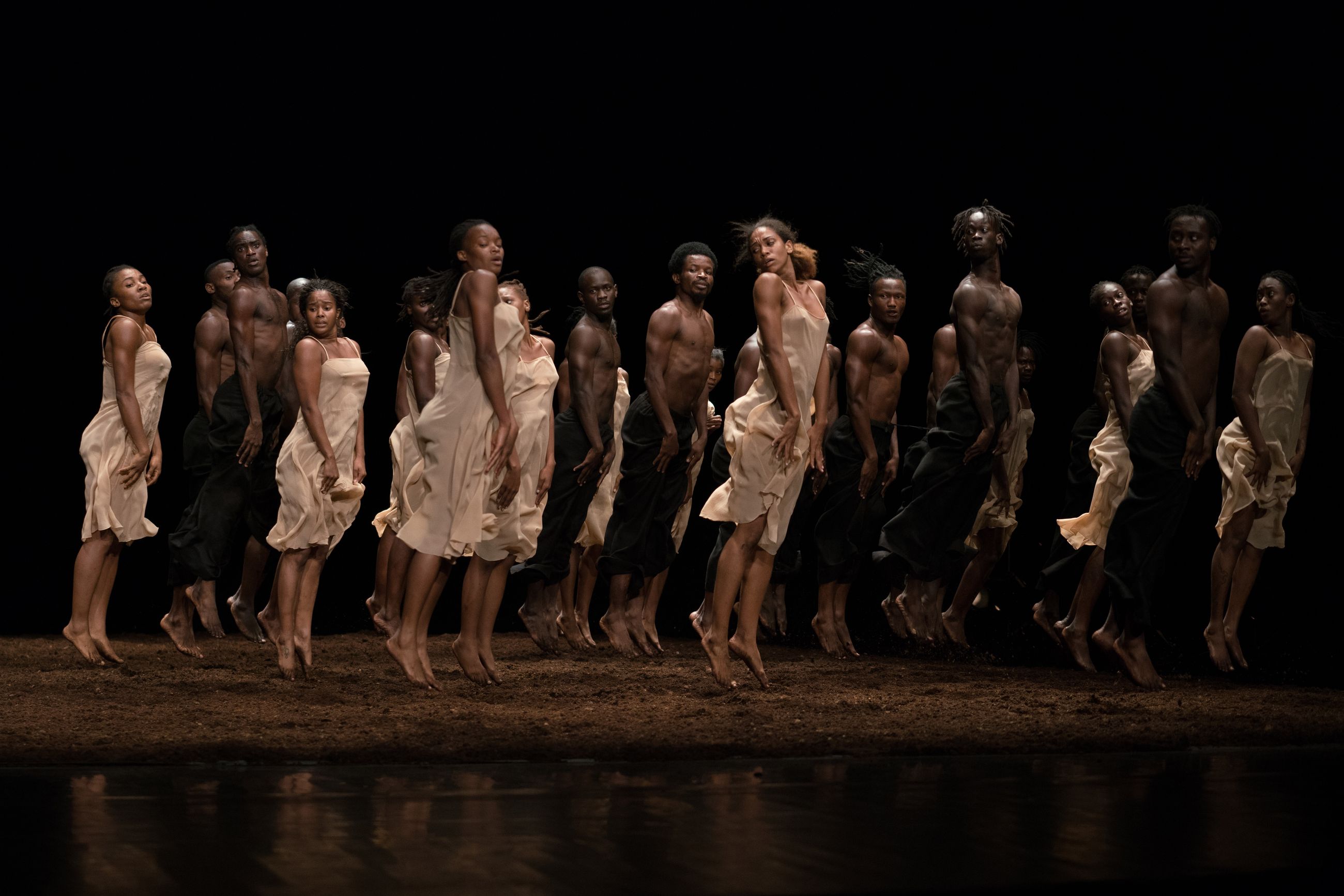 63c039ed1ef649919f434ba0 Das Fruhlingsopfer Foto Maarten Vanden Abeele Pina Bausch Foundation p 2600