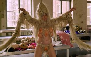 11 Peaches in costume by Charlie le Mindu A Avanti Media Fiction