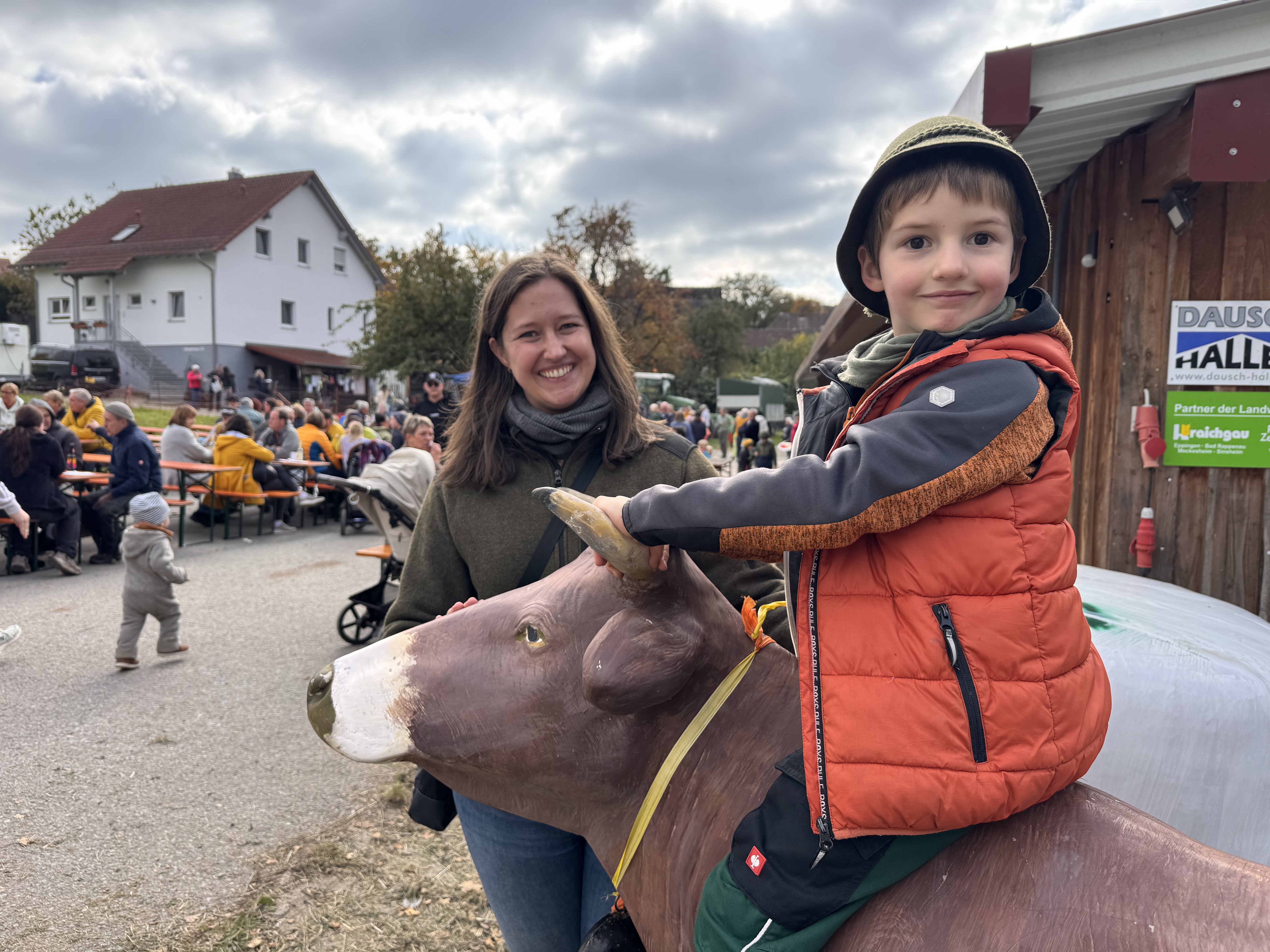 IMG 9515 Foto Zoller. Manuela Kübler mit ihrem Sohn Manuel 