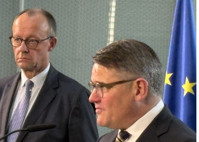 Bildschirmfoto 2025 12 17 um 16.57.20