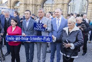 Gruppe Schindlerplatz Foto Martin Leissl