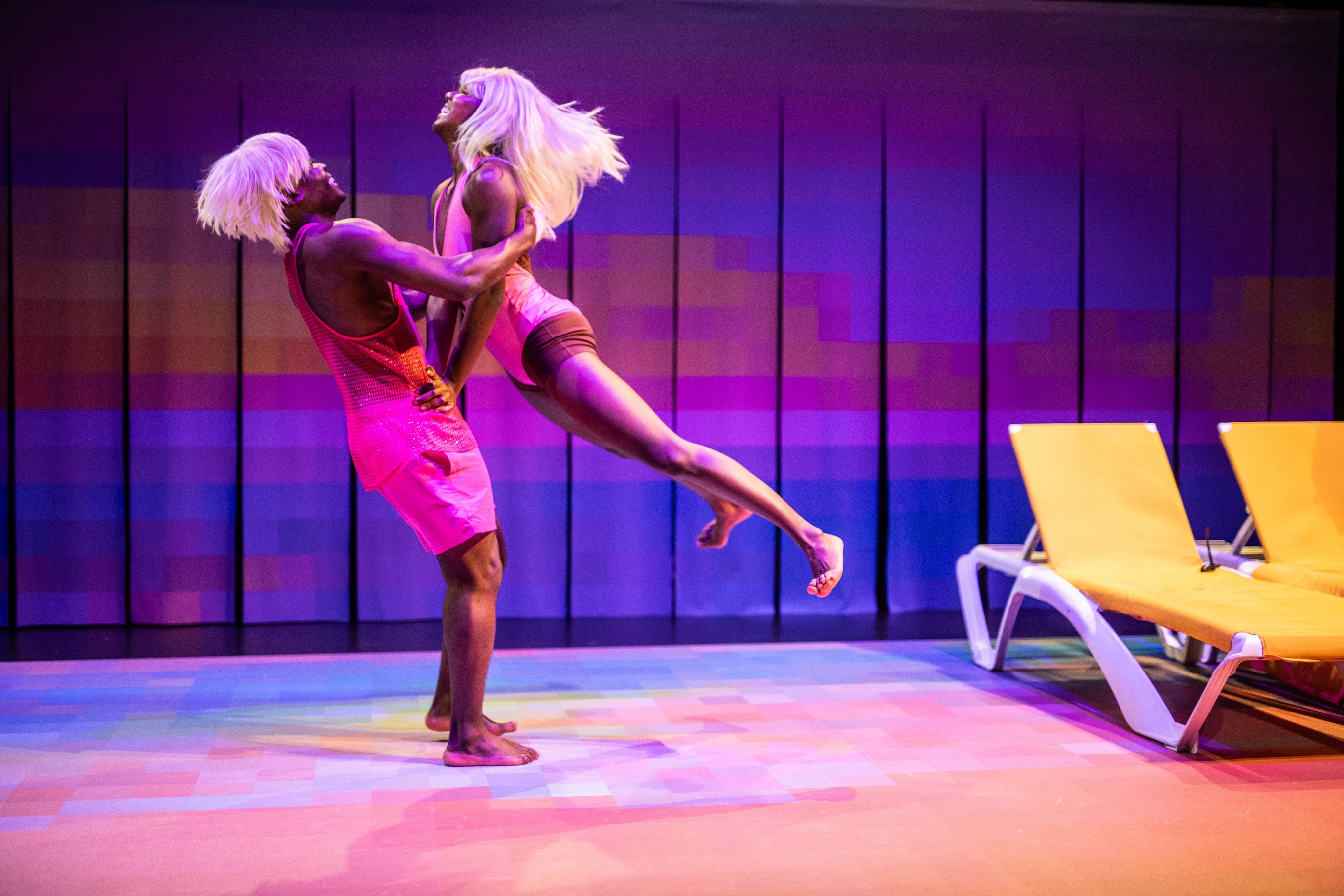 MID Maas theater en dans Let s go Barbie Bart Grietens 6