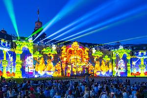 BhinnekaExpress TheFoxtheFolksSCHLOSSLICHTSPIELE2023 JuergenRoesner